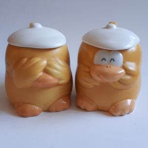 Cute yellow mugs set
